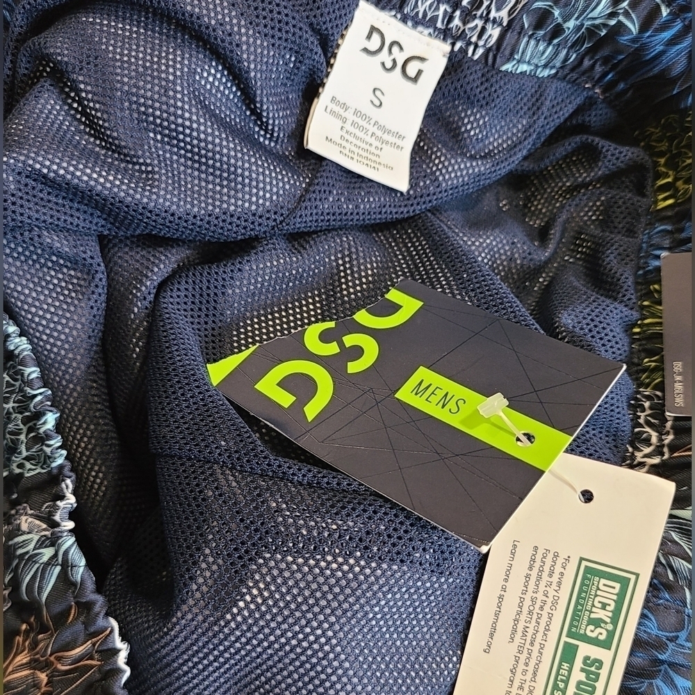 DSG LifeStyle Swim Trunks - Picture 5 of 6